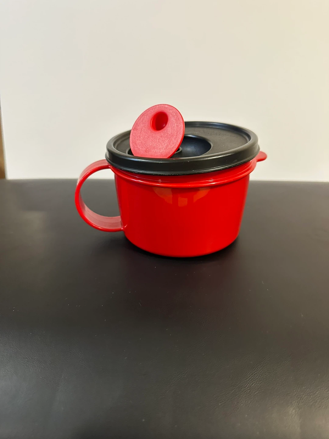 Tupperware Microwave Soup Mug - Red