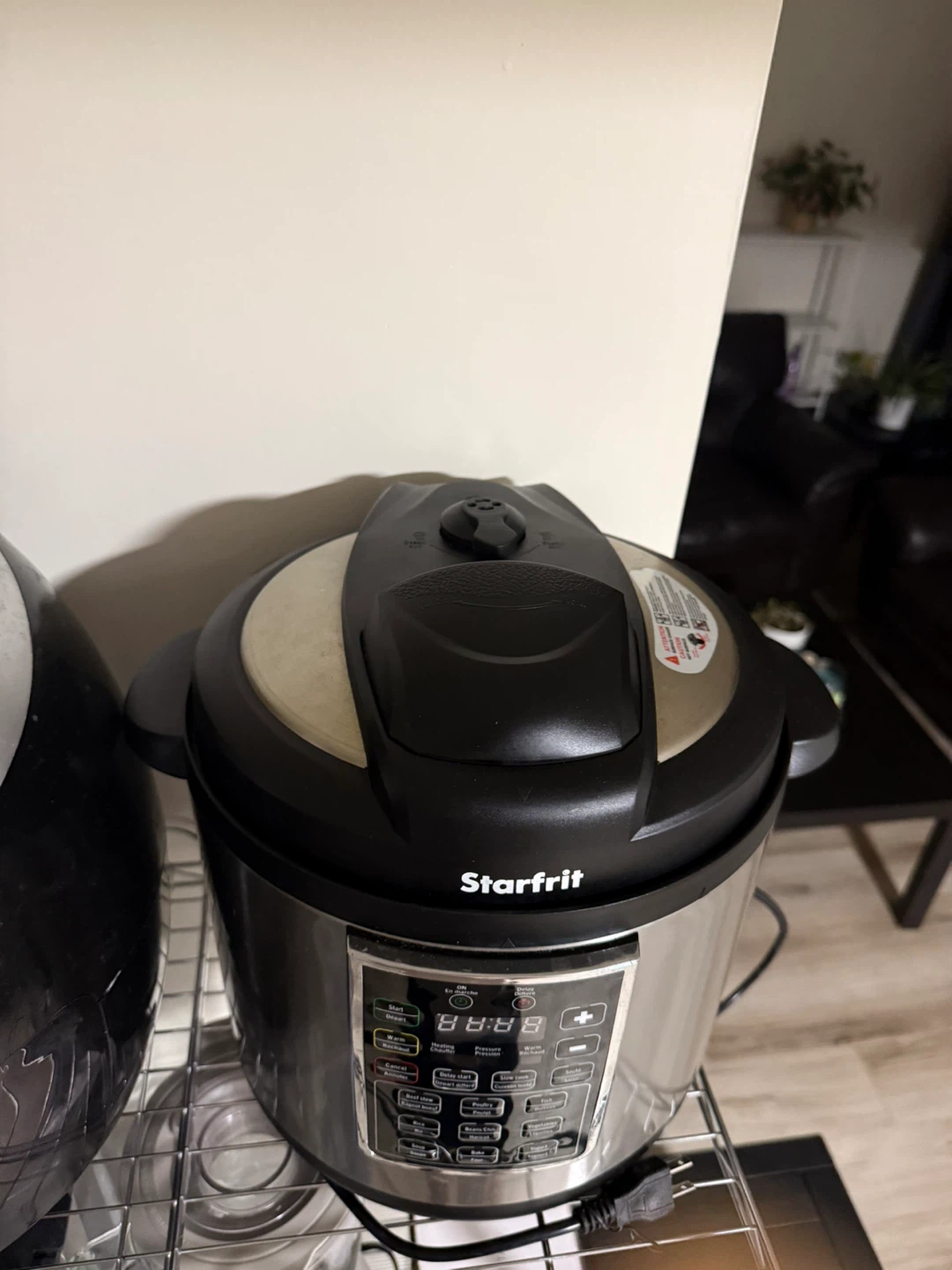 Starfrit Electric Pressure Cooker 6L - photo 5