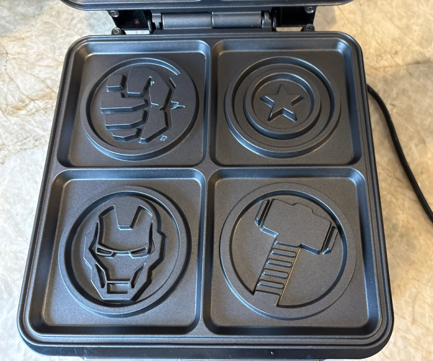 Marvel Avengers Waffle Maker