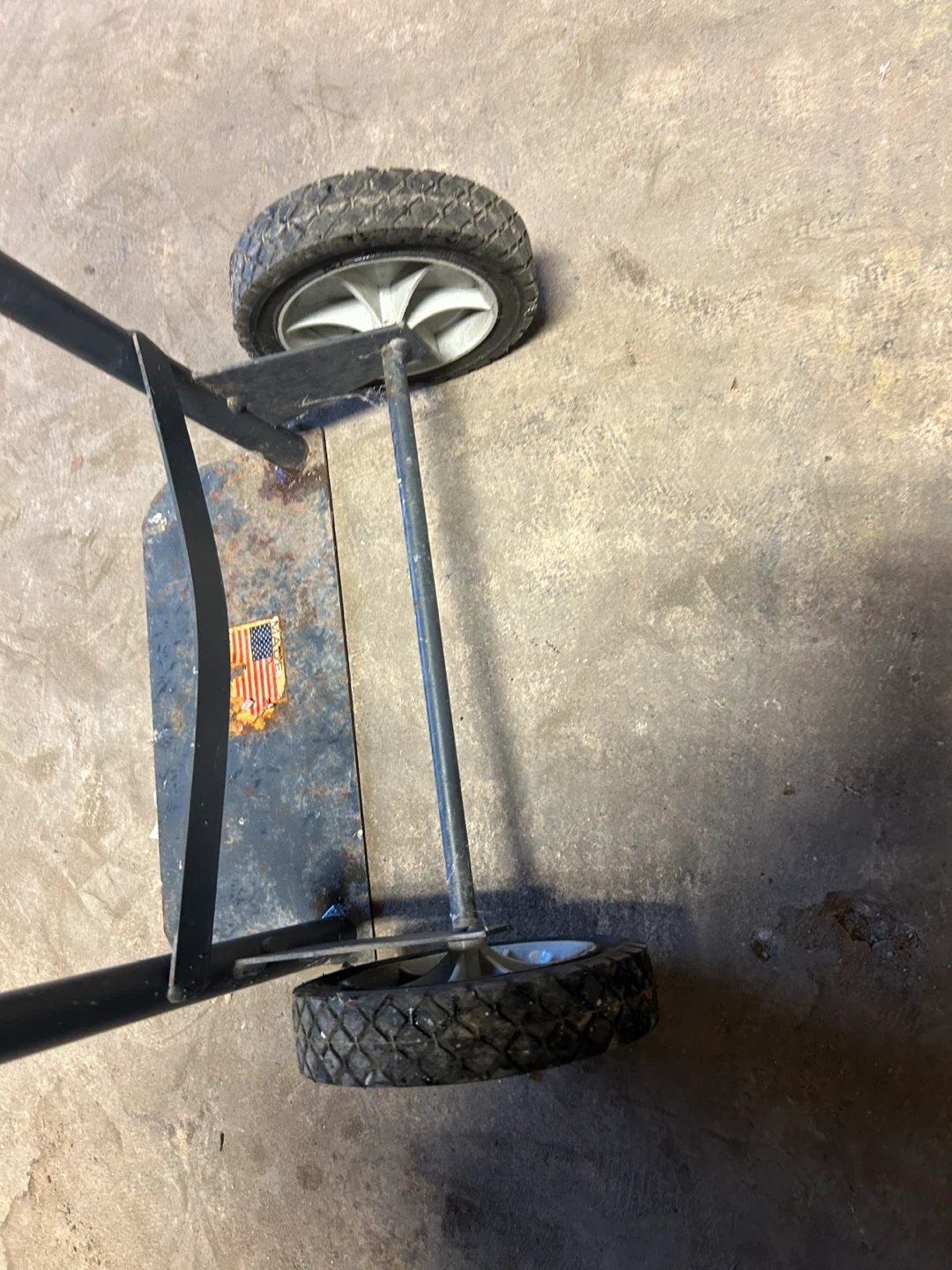 Milwaukee 30151 Truck Cart - Load Rating 300 lbs - photo 2