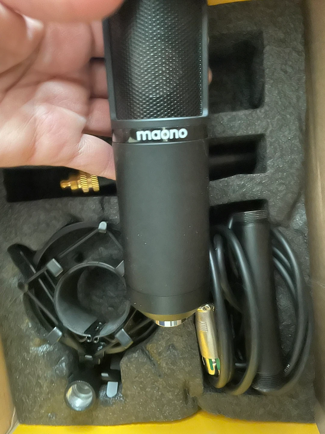 Maono AU-PM325T Large-Diaphragm Microphone Kit - photo 3