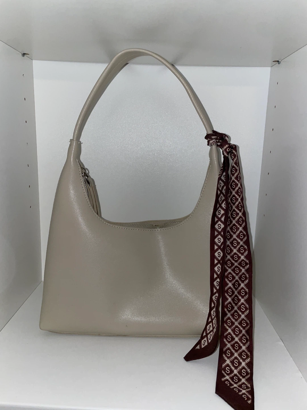 Stylish Beige Shoulder Bag with Scarf Accent
