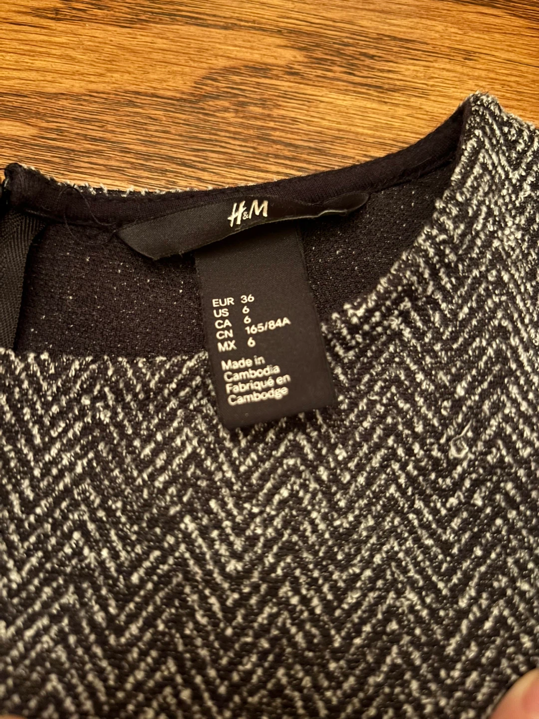 H&M Dress - Size 6 Woman’s - photo 2