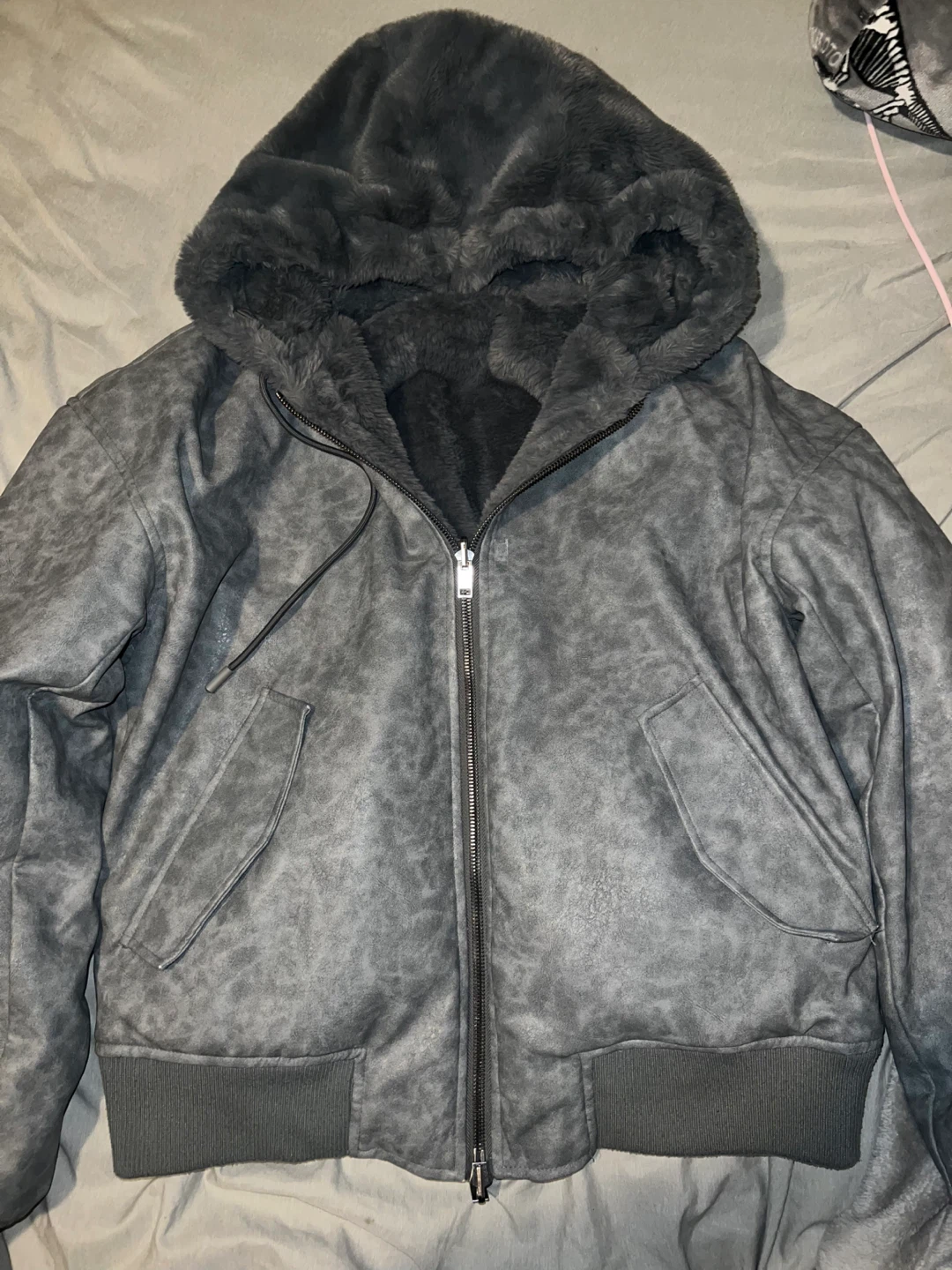 Reversable Faux Fur Hooded Jacket - Size Large - photo 3