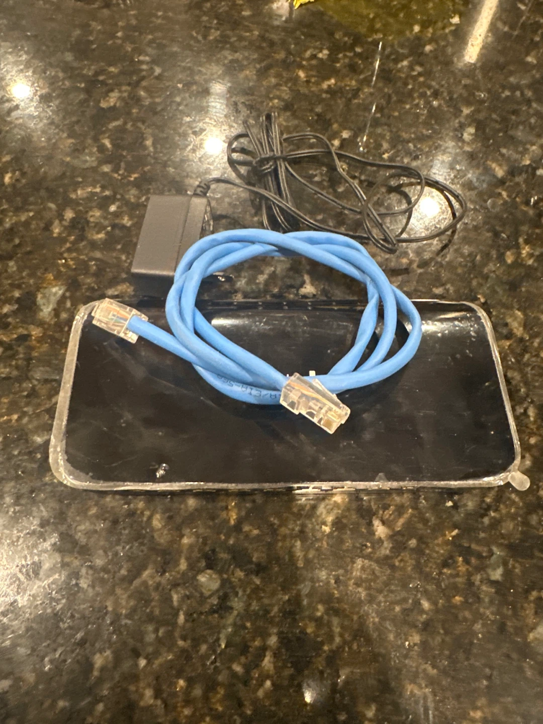 TP-Link 8-Port Network Switch - photo 3