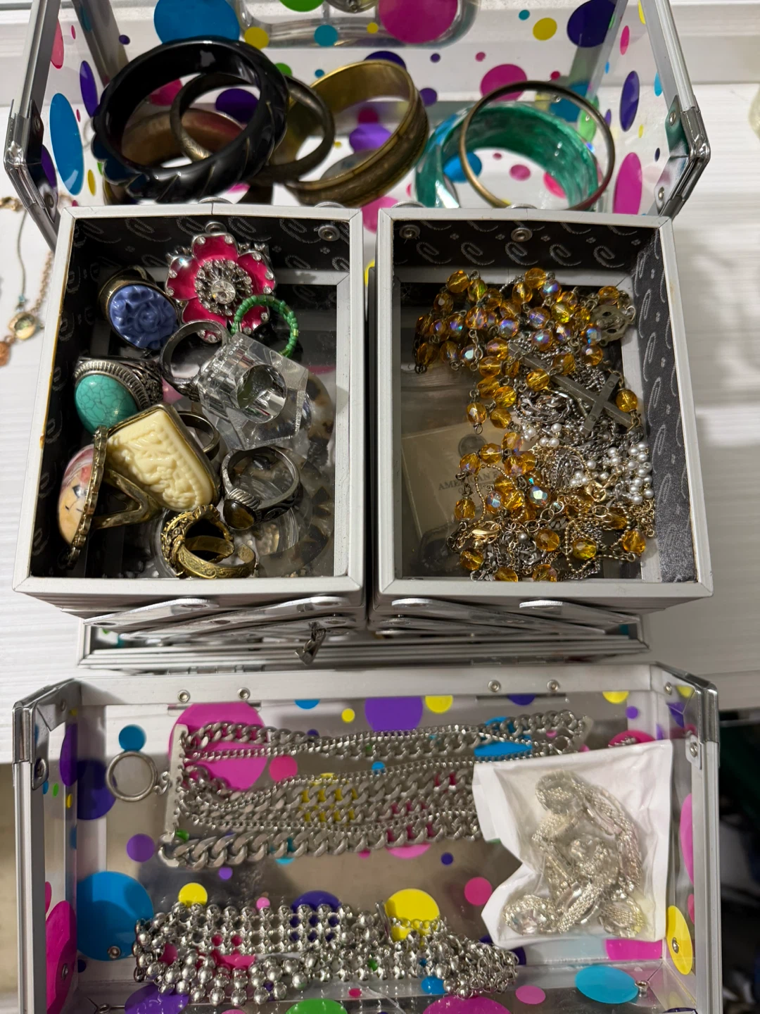 Jewelry Lot: Necklaces, Bracelets, Rings, & More - photo 4