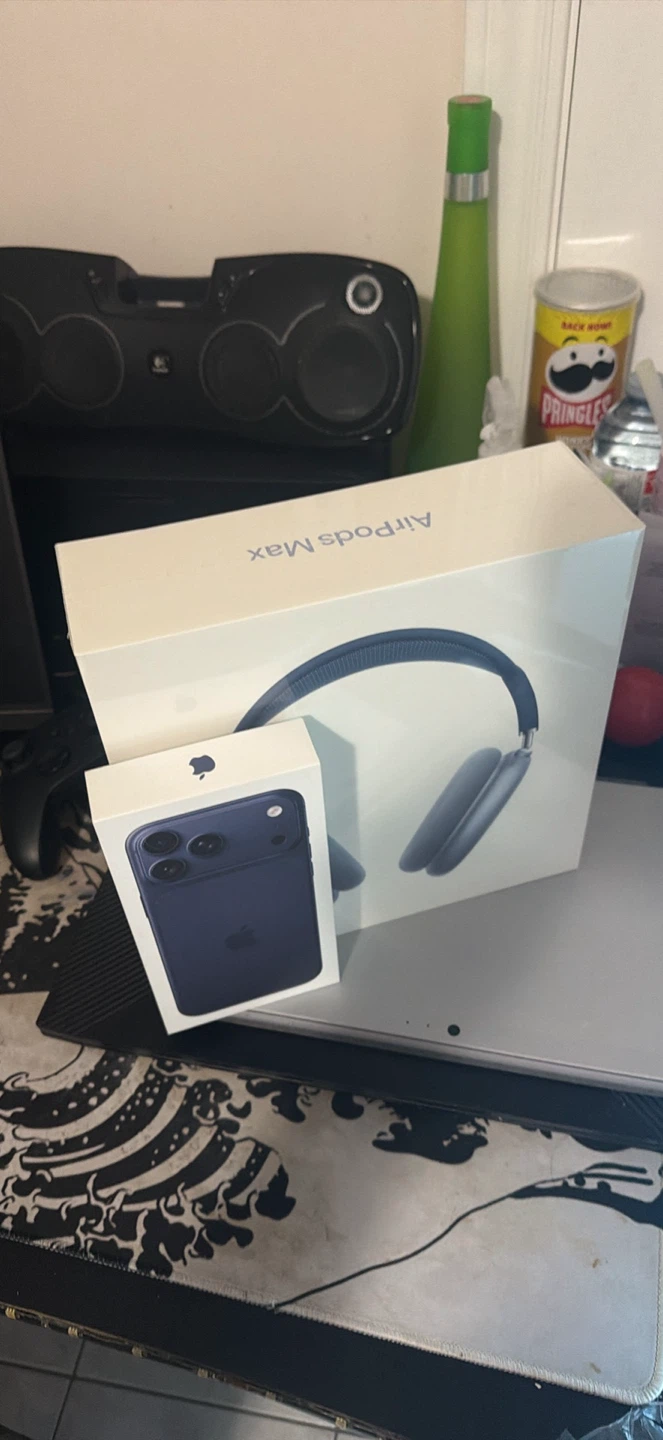 Apple AirPods Max - Blue - with Box