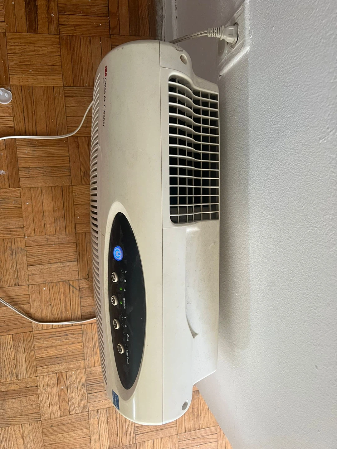 3M Office Air Cleaner - photo 3