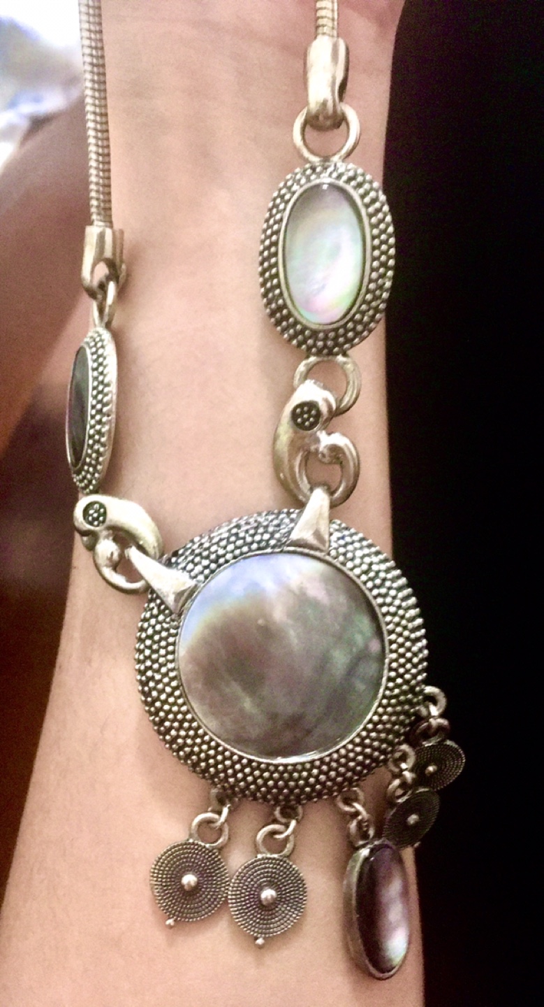 Vintage Style Silver Necklace