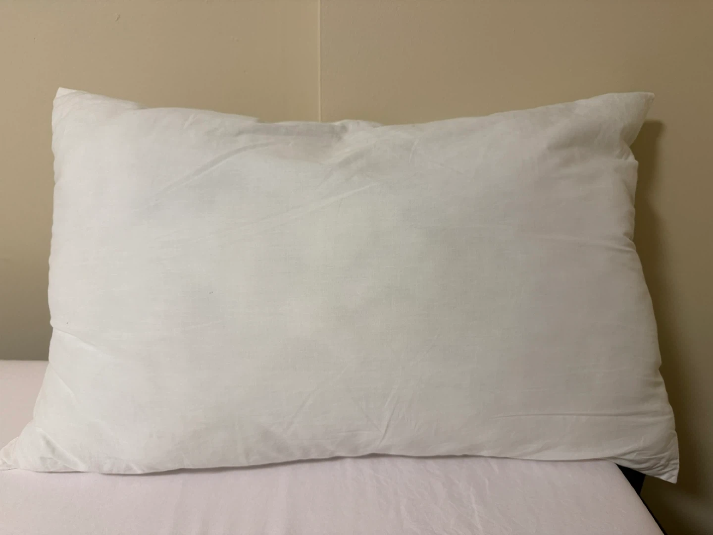 Twolike Twin Foam Mattress + 3 Pillows - photo 5