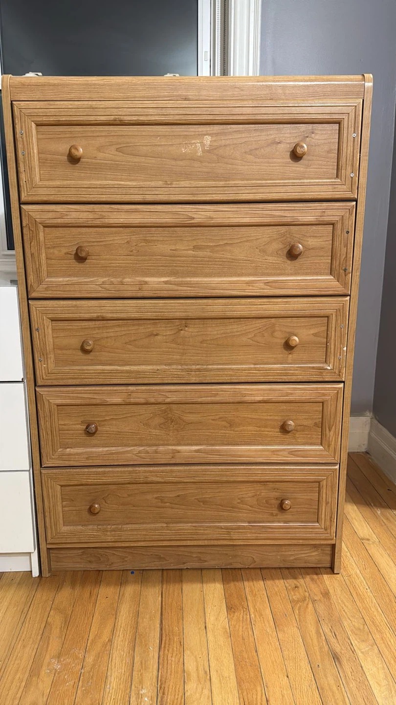 Wood 5-Drawer Dresser