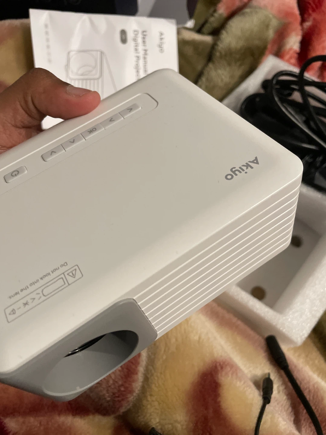 Akiyo Digital Projector - Like New! - photo 3