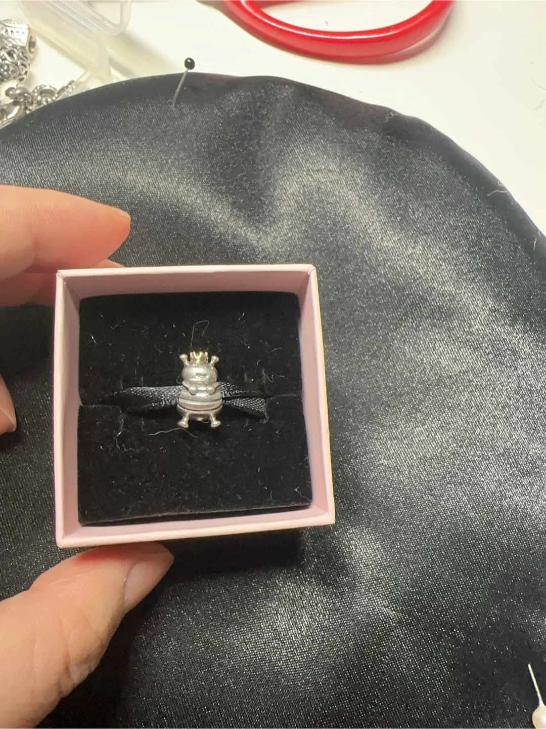 Pandora Queen Bee 14k Crown Charm