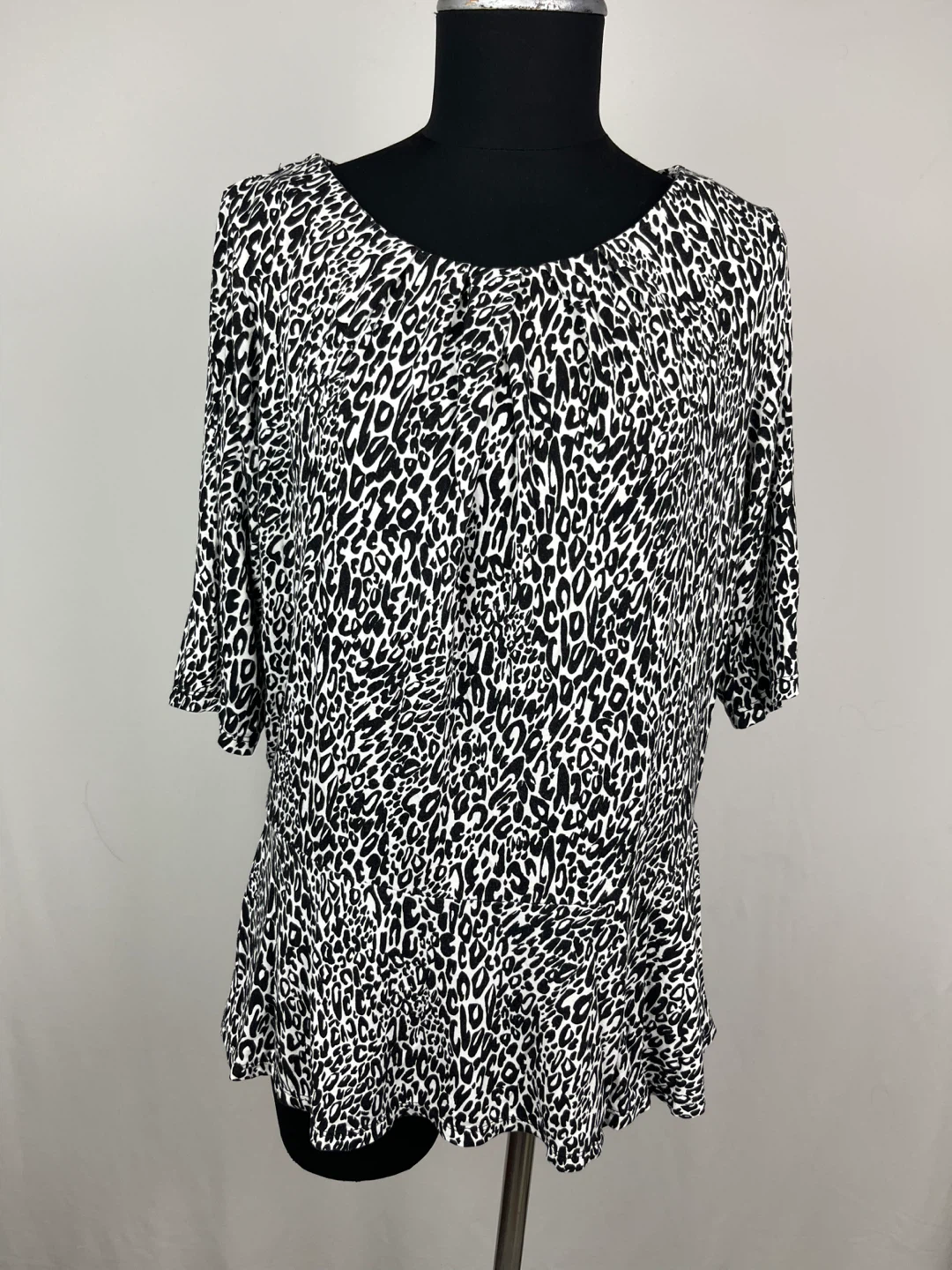 Liz Claiborne Blouse - Black & White Animal Print Size M