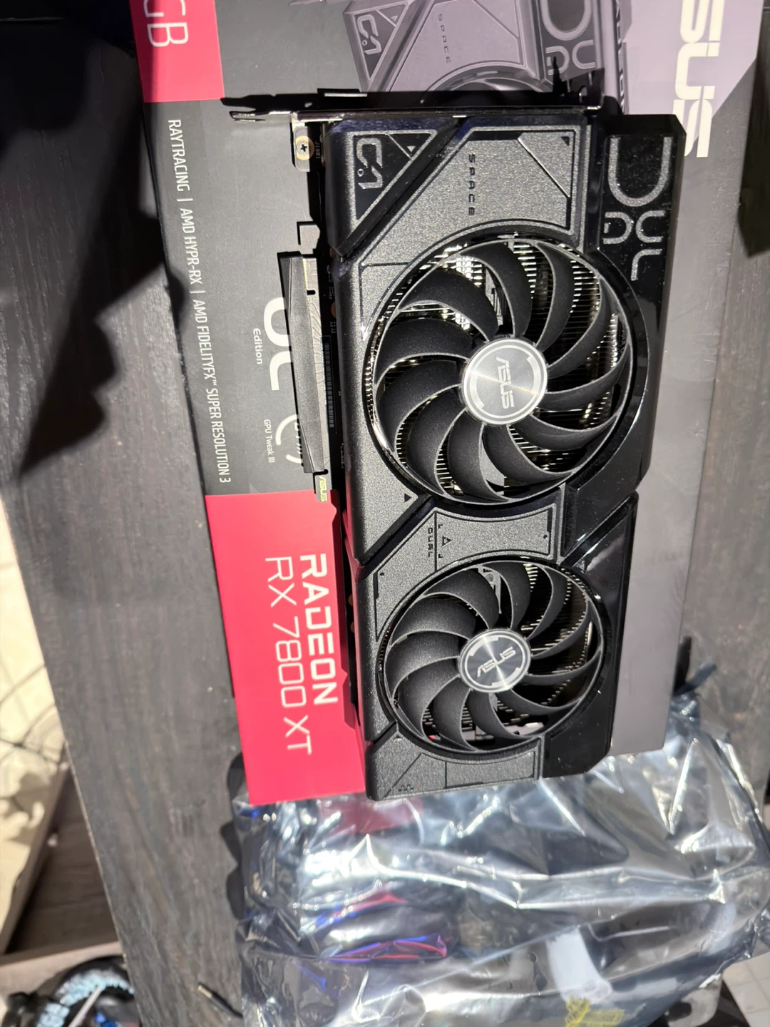 ASUS Radeon RX 7800 XT 16gb Graphics Card