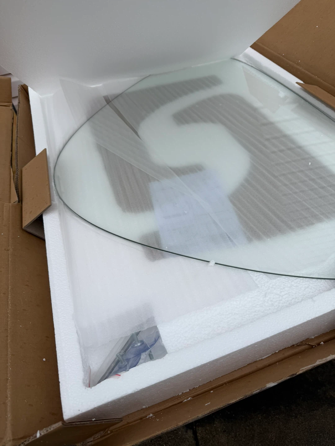 Noguchi styled Glass Top Coffee Table - Wood Base, 100x73x10cm - photo 3