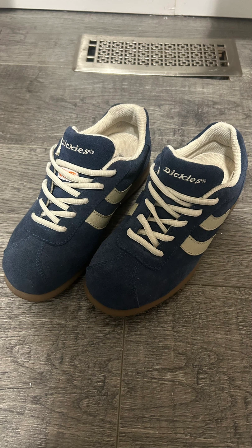 Dickies Low Top Sneakers - size 5.5