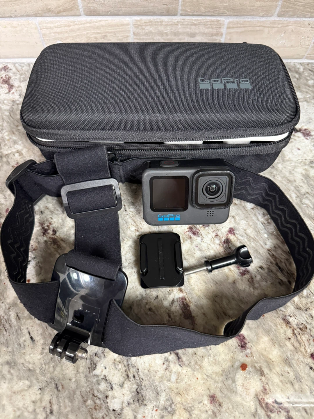 GoPro HERO 10 BLACK + Battery + 64gb SD Card - photo 3