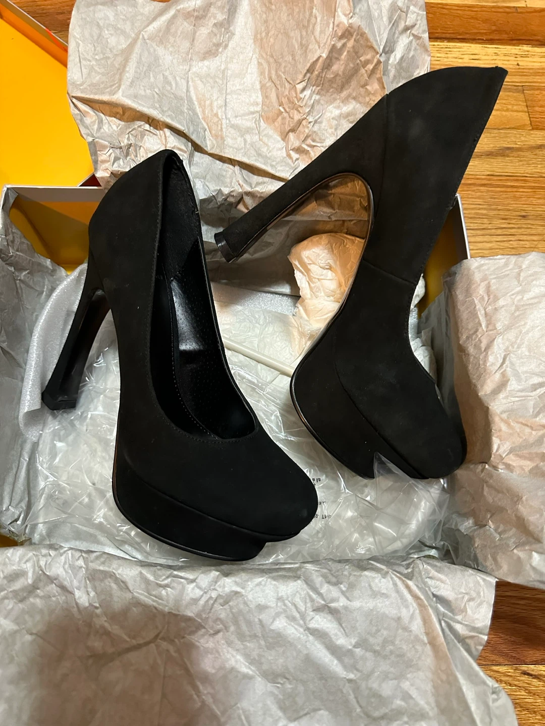 BRAND NEW* Kelsi Dagger Abrielle Black Suede Heels - Size 8M