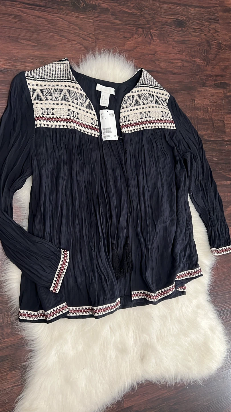 H&M Embroidered Blouse - Size 10 - photo 4