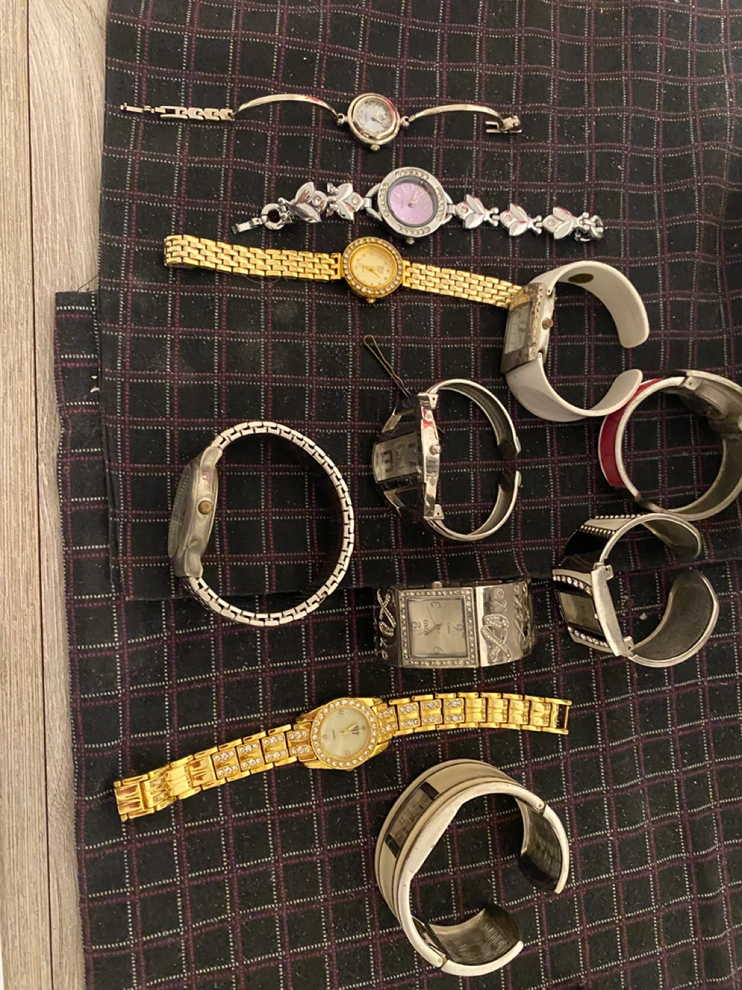 Assorted Women's Watches - photo 2