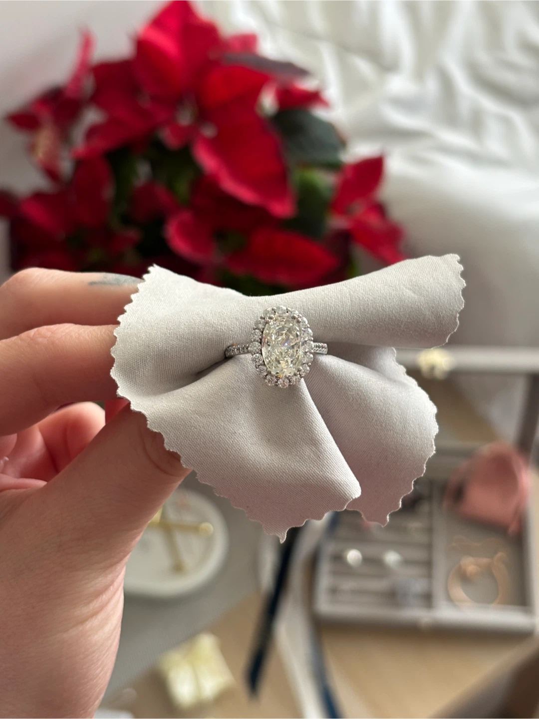 Oval Halo engagement 💍 ring - photo 3