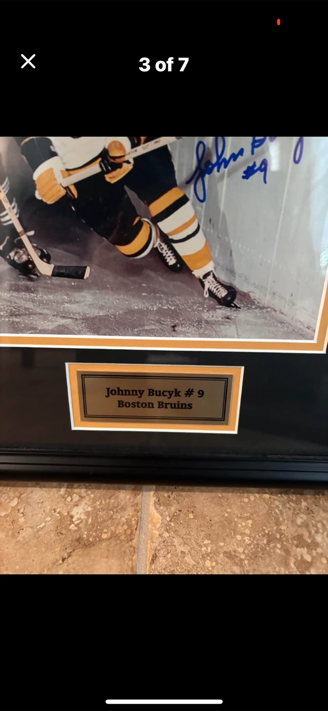 Boston Bruins-Johnny Bucyk Autographed Framed Photo-approx. 8x10 - photo 3