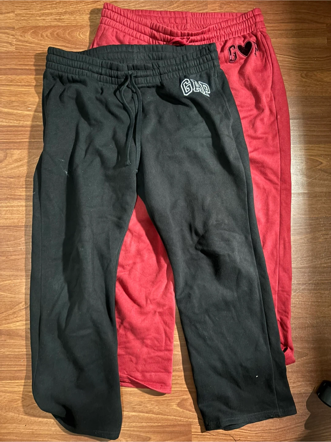 GAP  Black & Red Sweatpants