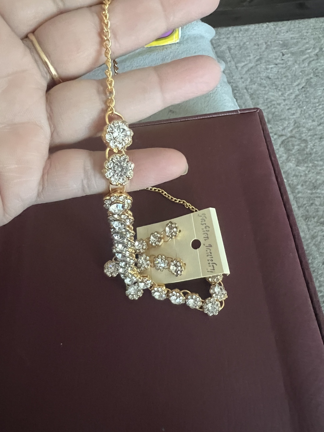 Gold Tone Necklace & Earrings Set - photo 2