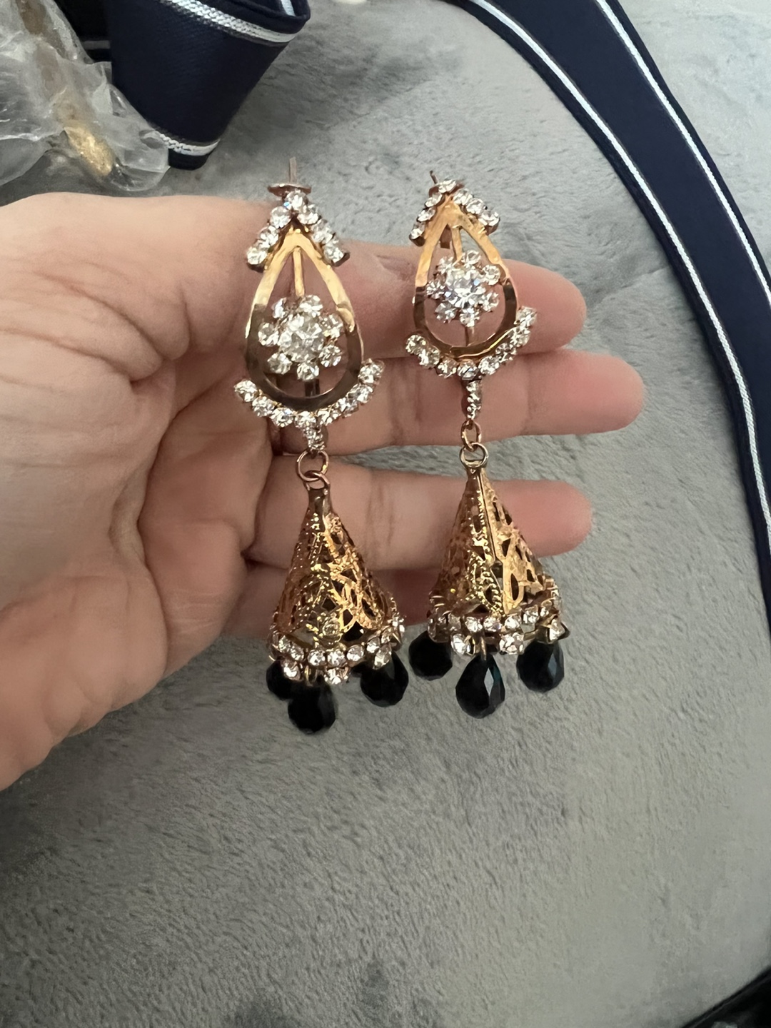Gold Tone Dangle Earrings - photo 3