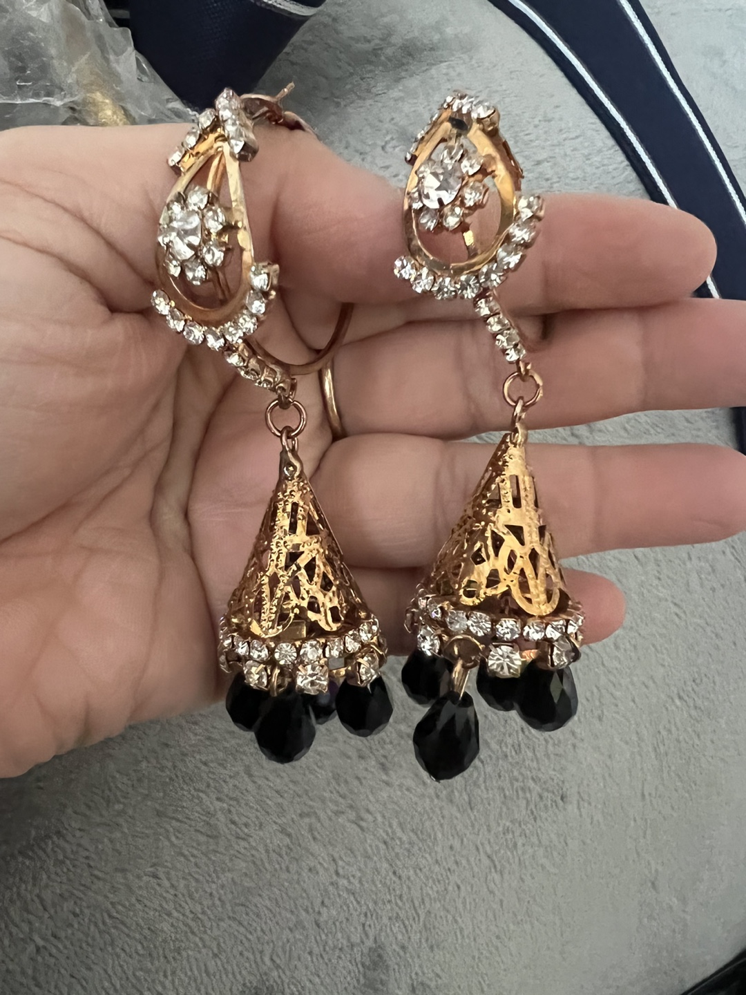 Gold Tone Dangle Earrings - photo 2