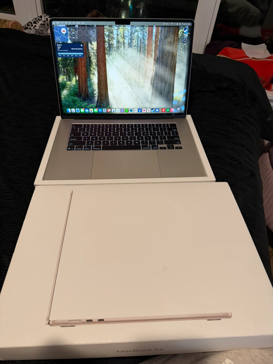 MacBook Air 15-inch M4 - photo 2