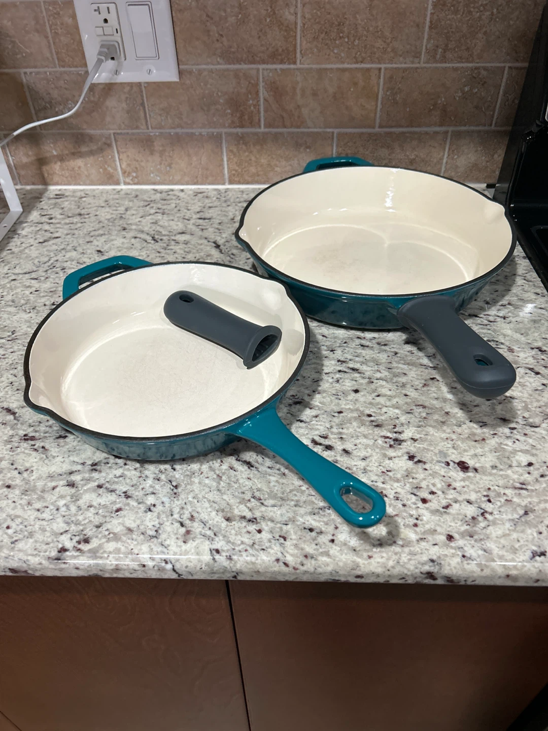 Teal Enameled Cast Iron Skillet Set