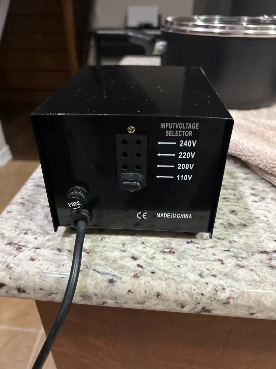 PowerBright VC-300W Step Up & Down Transformer - photo 3