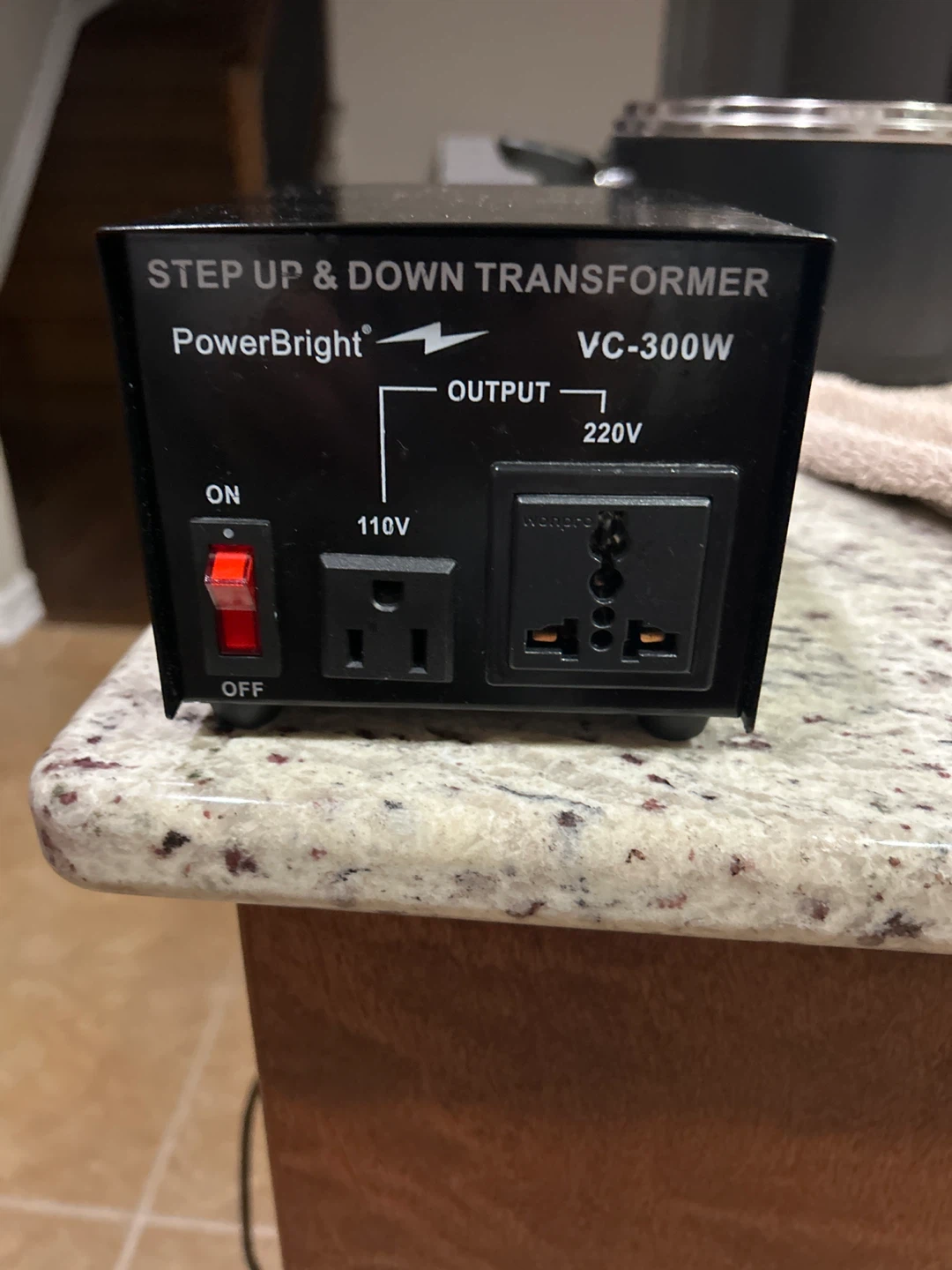 PowerBright VC-300W Step Up & Down Transformer - photo 2