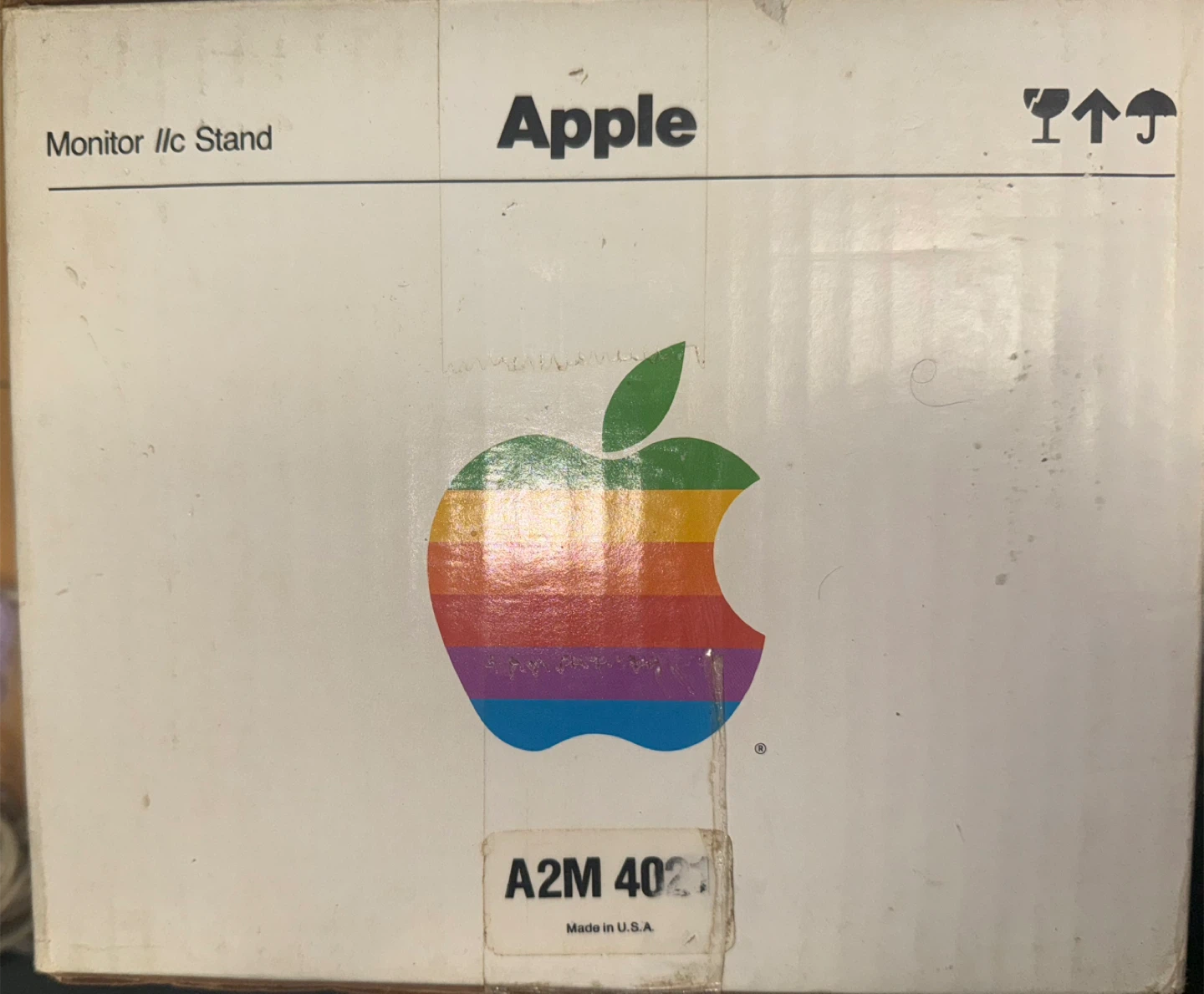 Apple Monitor //c Stand - Model A2M4021 - photo 2