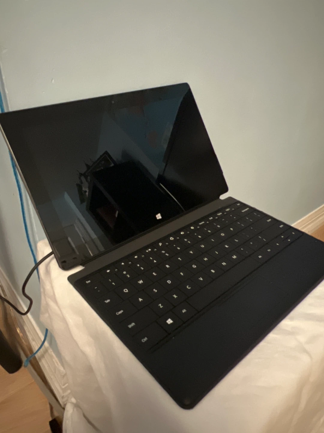 🧡Microsoft Surface with Keyboard. Jan9