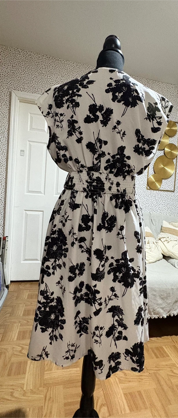 Shein Floral Dress - Size L - photo 3