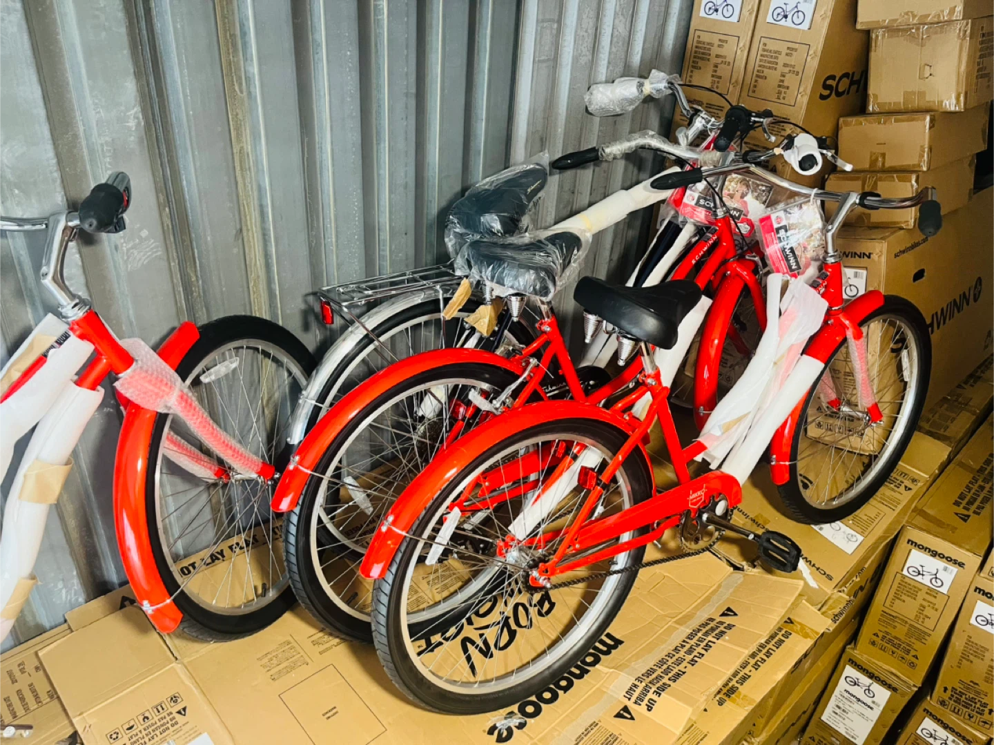 Girls 26” Cruiser Bike Schwinn BRAND NEW Starts @ $150 - photo 2