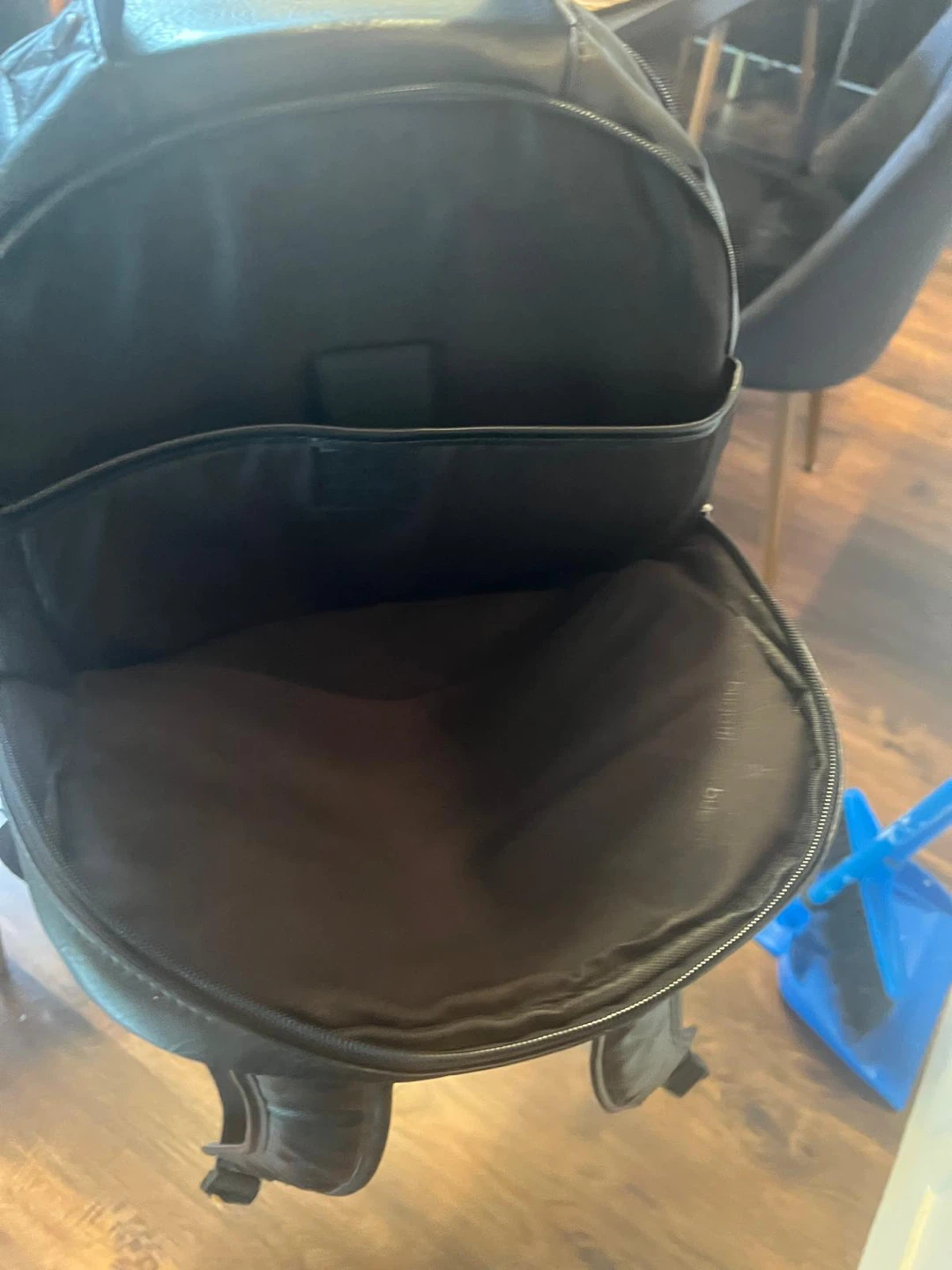 Bugatti Black Backpack - width 11 x length 16 inches - photo 4