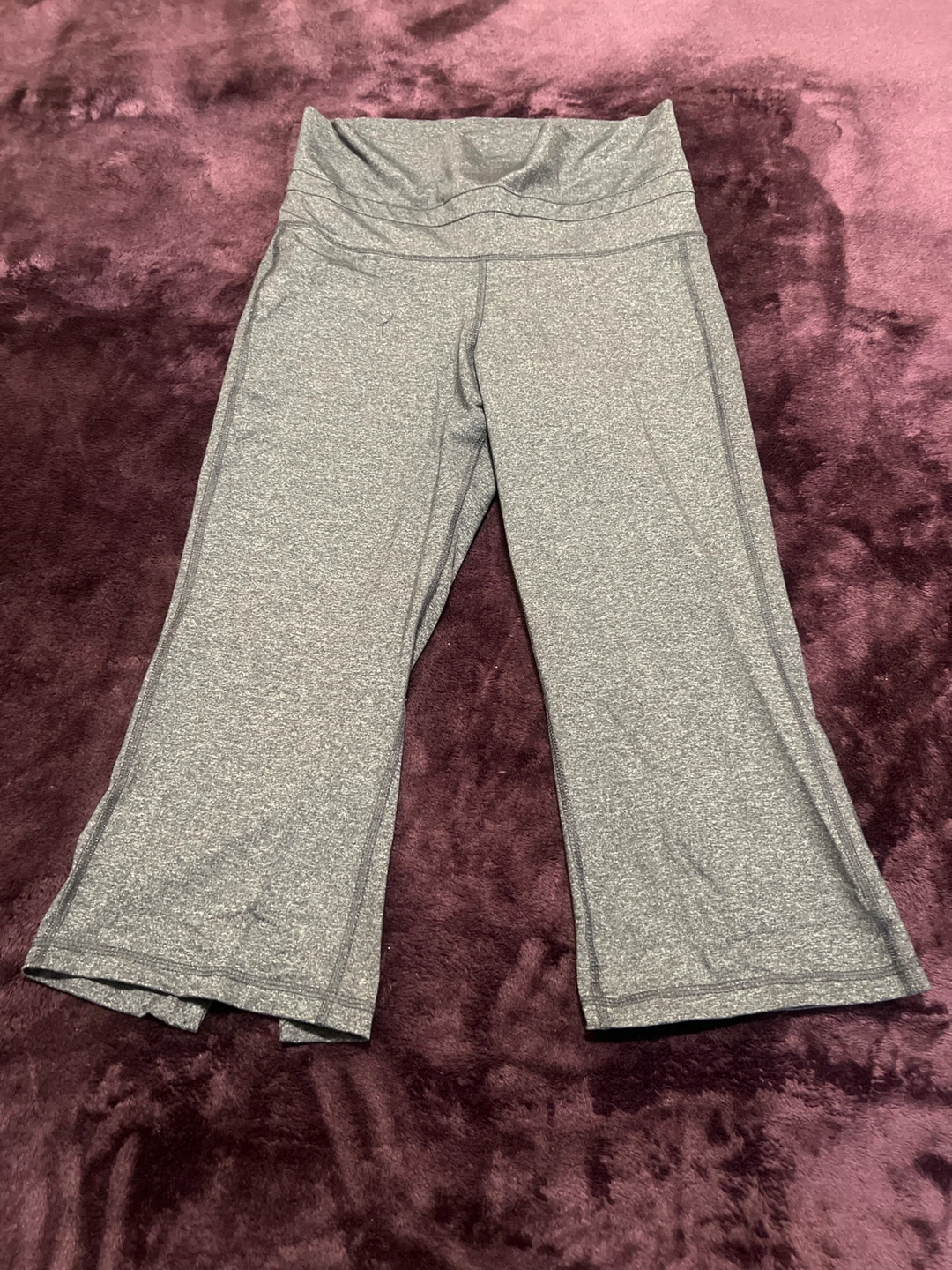 Old Navy Active Fitted Crop Pants - Size S/p - photo 3