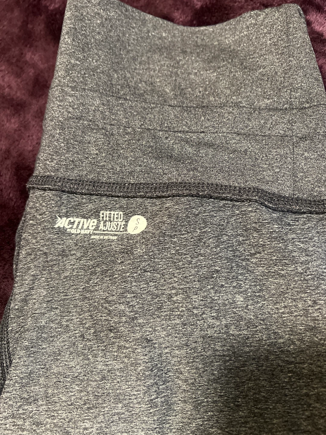 Old Navy Active Fitted Crop Pants - Size S/p