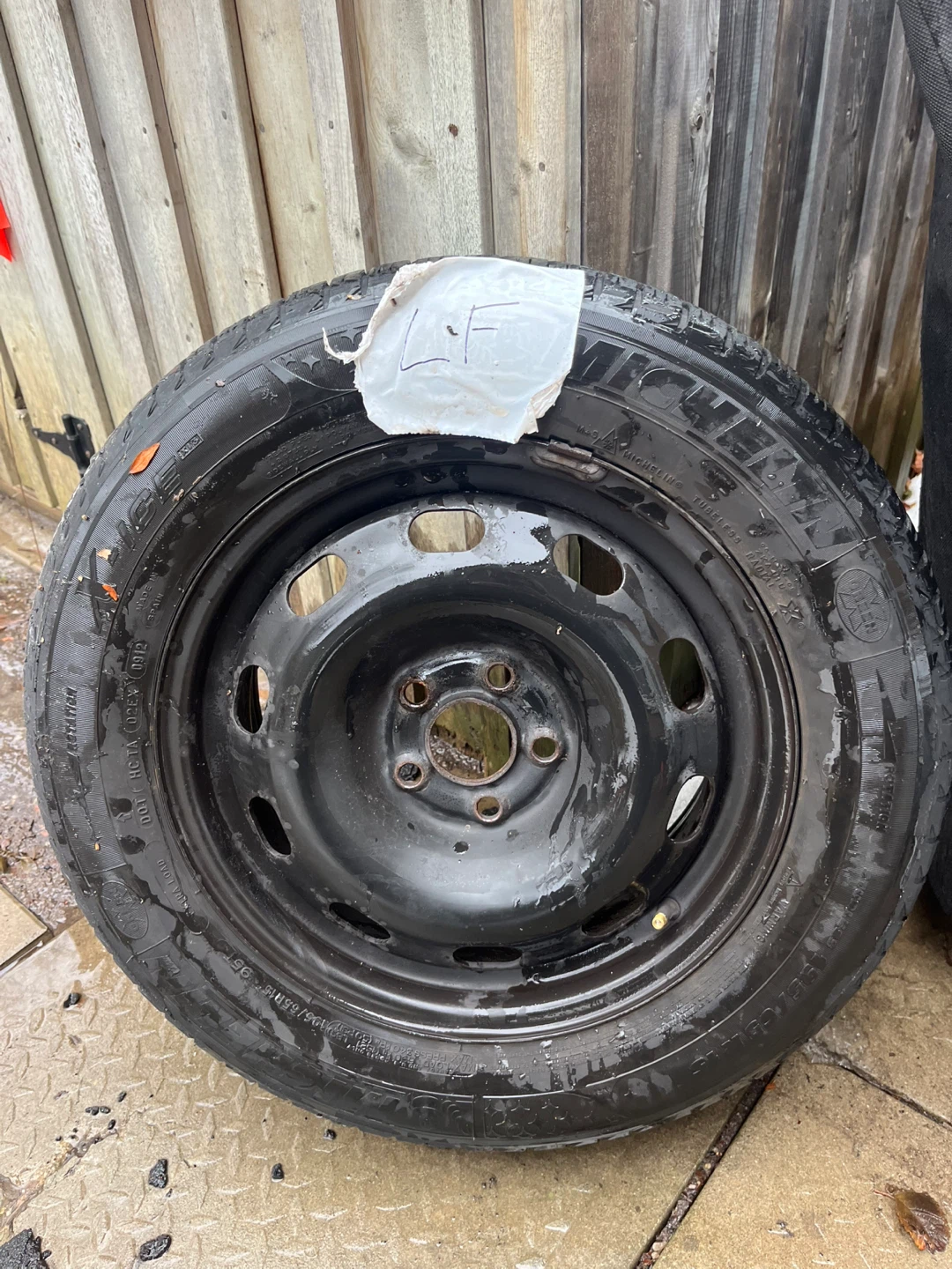 Michelin Winter Tire on Rim 195/65r15 - photo 3