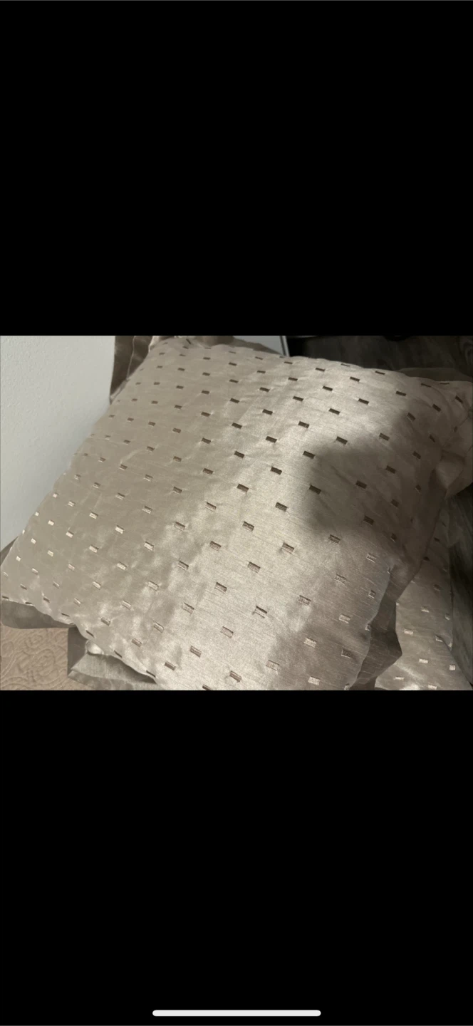 Cushions - photo 2