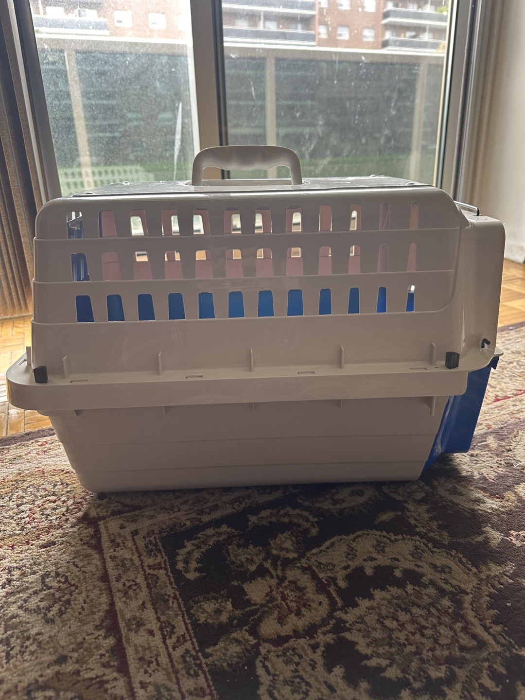 Blue & White Pet Carrier - photo 3
