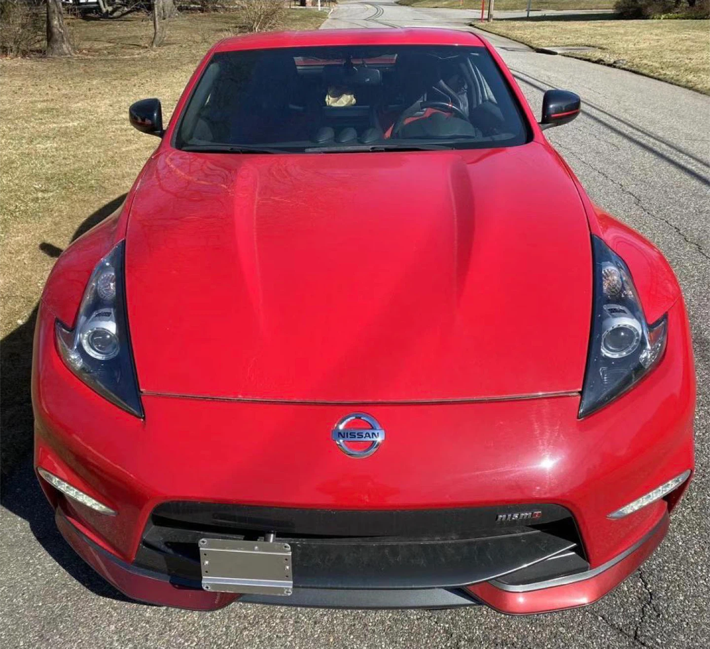 Red Nissan 370Z Nismo - photo 2