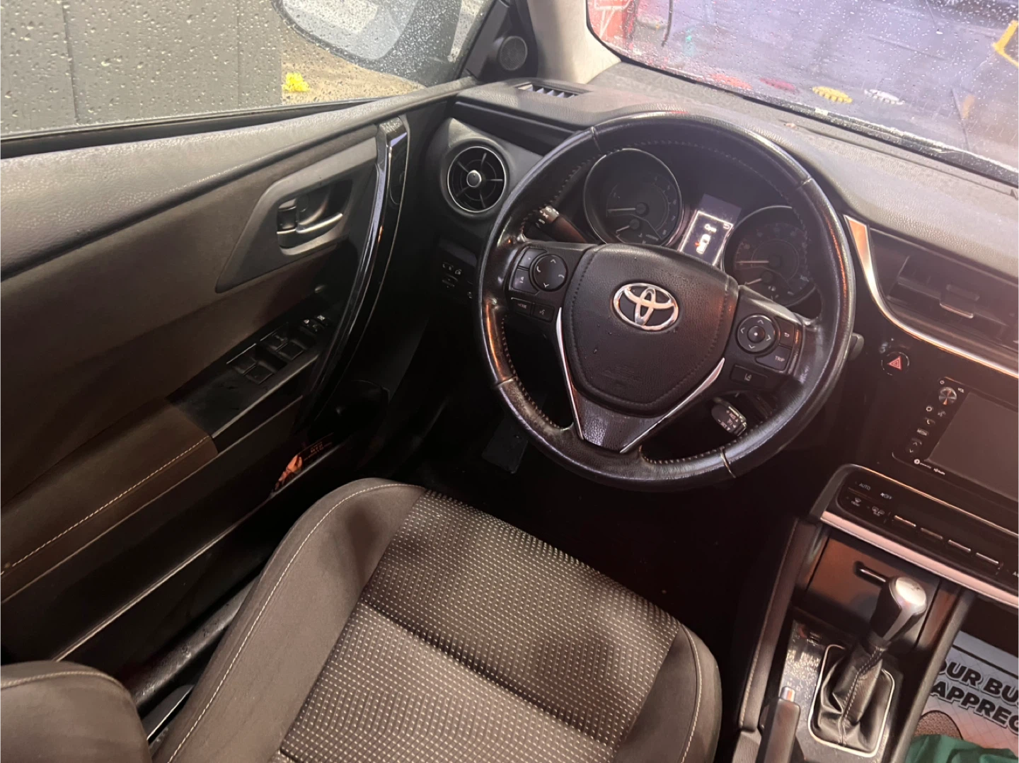 Toyota Corolla iM Interior - photo 3