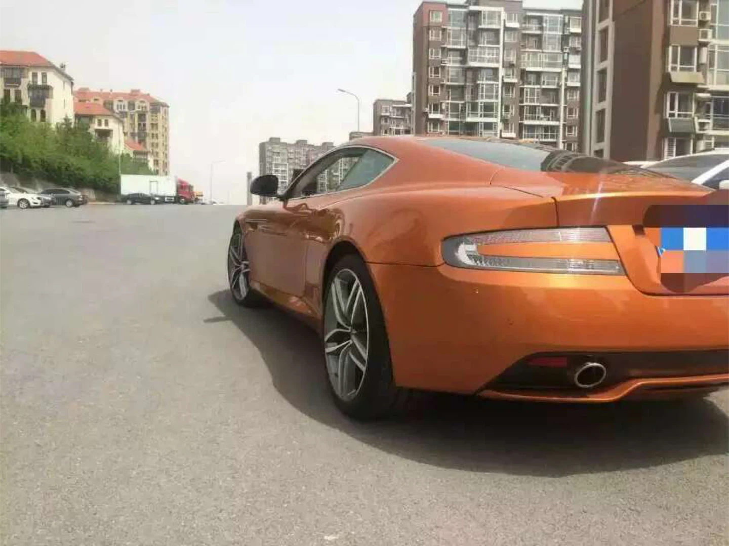 Aston Martin DB9 Car Seats - photo 4