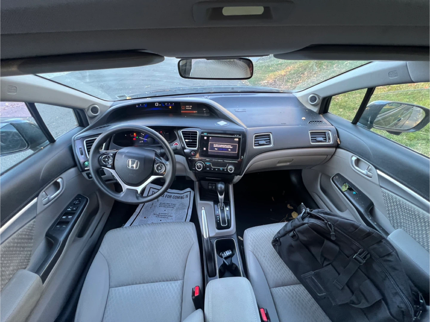 Honda Civic Car Interior - photo 2