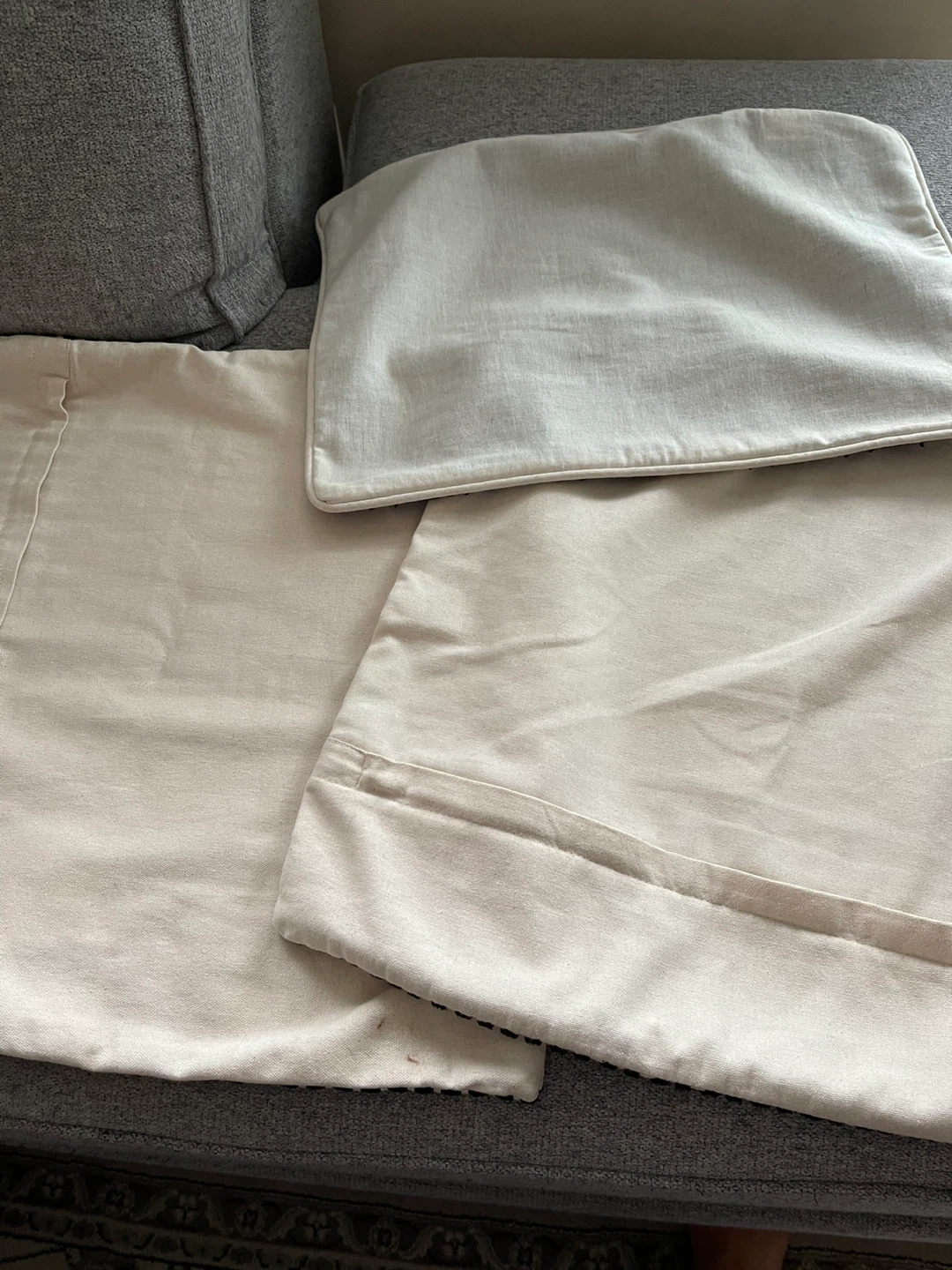 Set of 3 Decorative Throw Pillows - photo 4